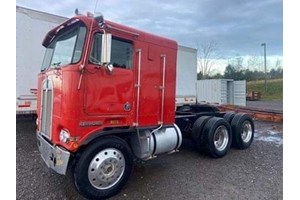 1980 Kenworth K100C  Truck-SemiTractor
